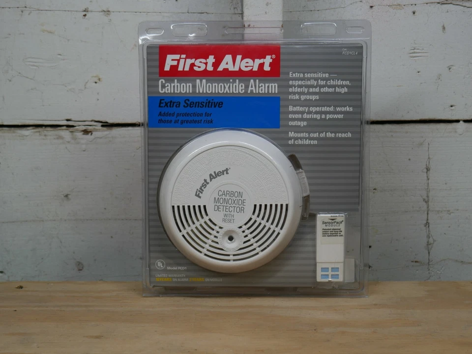 First Alert Carbon Monoxide Alarm Extra Sensitive - Image 1 of 3