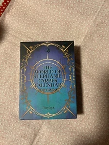 Fariyloot THE WORLD OF STEPHANIE GARBER 2025 CALENDAR Sealed - Bild 1 von 4
