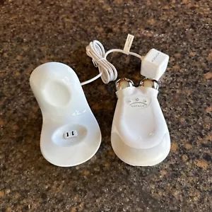 NuFACE Trinity Pro Facial Toning Device with Charging Cradle Tested Working - Picture 1 of 9
