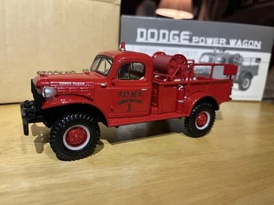Camión modelo First Gear Dodge Power Wagon unidad de fuego cepillo FDNY NUEVO EN CAJA escala 1/30 Foto 1 de 4
