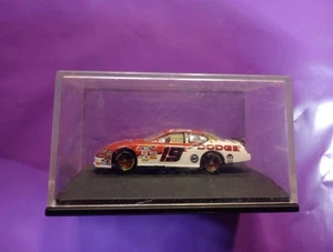 2007 Elliott Sadler #19 Dodge Dealers NASCAR Action 1/64 Scale Diecast - Picture 1 of 4