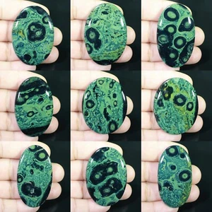 Hochwertiger kugelförmiger grüner Kambaba Jaspis oval Cabochon Anhänger Edelstein - Bild 1 von 10