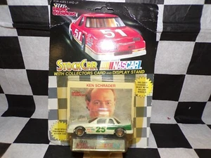 Ken Schrader #25 Good Year 1:64 Scala NASCAR Racing Champions Con Carta - Foto 1 di 6