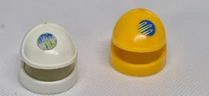 2 CASQUES DE L'ESPACE BLANC ET JAUNE PLAYMOBIL... - Photo 1/1