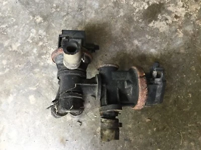 Válvula de retención desviador de smog Cadillac Eldorado Sevilla Deville 1982-85 17064194  Foto 1 de 4