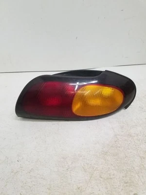 Luz trasera izquierda del conductor sedán cuarto de panel montado se adapta a 96-97 TAURUS 6494 Foto 1 de 4