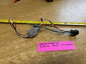 2007-2009 Jeep Patriot Siris Satellite Radio Module Wiring Connector - Picture 1 of 14