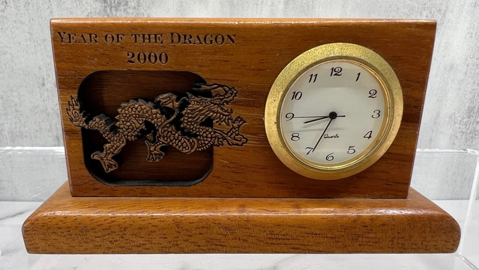 Dilo con Koa Año del Dragón Madera Mesa Estante Escritorio Reloj Foto 1 de 4