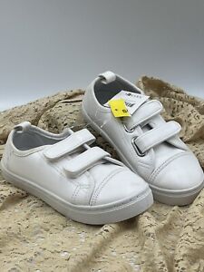 Boys White Tennis Shoes White Hook & Loop Straps Toddler Size 29 The sole is 8”