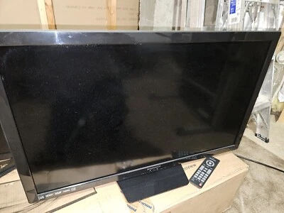 Magnavox  32" 32ME403V/F7 Slim HD LED LCD Television - Image 1 of 4