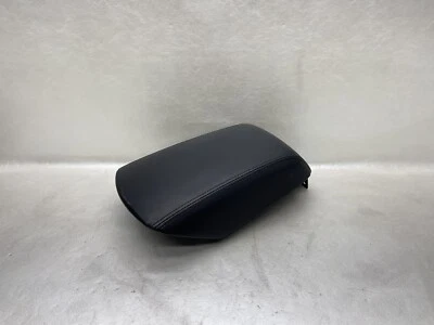 2011-2015 FORD EXPLORER OEM CENTER CONSOLE LID COVER TOP ARMREST ARM REST BLACK - Image 1 of 4