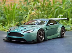 AUTOart 1/18 Scale Aston Martin Vantage V12 GT3 Green Diecast Car Model Toy - Picture 1 of 7