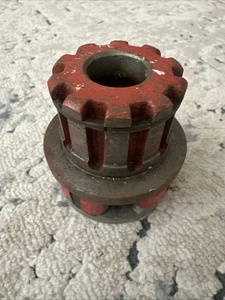 Rigid 1/2 in. Manual Ratchet NPT Pipe Threading Right Hand Die Head PAT 2242954 - Picture 1 of 7