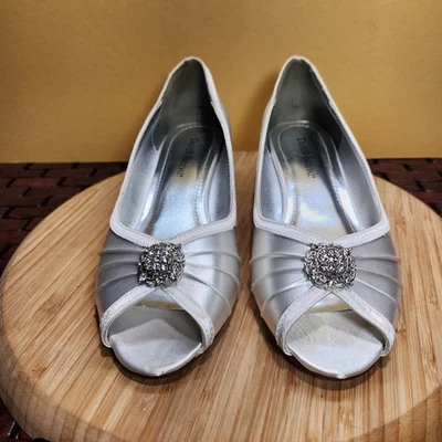 David's Bridal Wedding Shoes With Satin Rhinestone Size 8 Medium - Image 1 of 4