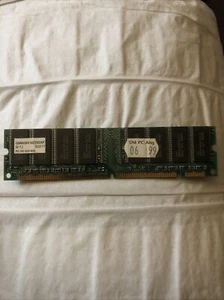 HYUNDAI 128Mb PC100 GMM26416233CNT G 7J RAM - Picture 1 of 1