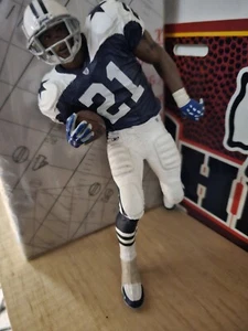 Vintage Julio Jones FIGURINE - Picture 1 of 3