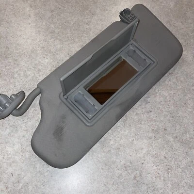 Chevrolet Impala 2006 2016 conductor lado izquierdo iluminado parasol gris OEM Foto 1 de 4