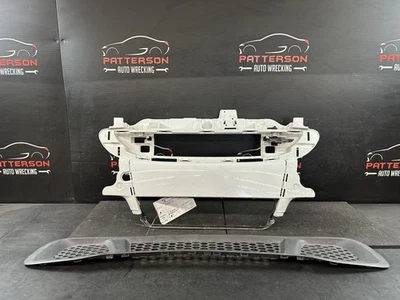08-16 SMART FORTWO FRONT CENTER BUMPER SUPPORT SECTION WHITE EAZ - Image 1 of 4