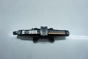 2014-2019 Cadillac XTS OEM Emergency Jack Car Lift W/Tube - Picture 1 of 15
