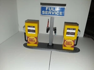 1:24 /1:25 Scale 70s Shell Gas Pumps with island for Dioramas - Picture 1 of 4