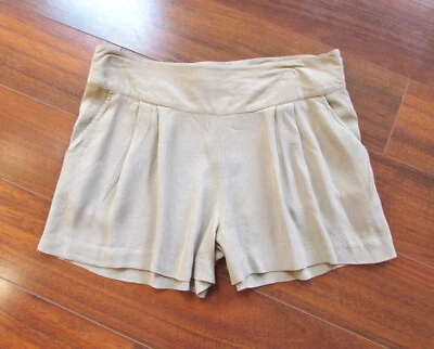 KENSIE ~ Talla 6 ~ ¡PRÍSTINO! Pantalones cortos de vestir beige cintura caída complacidos fluidos a65 Foto 1 de 4