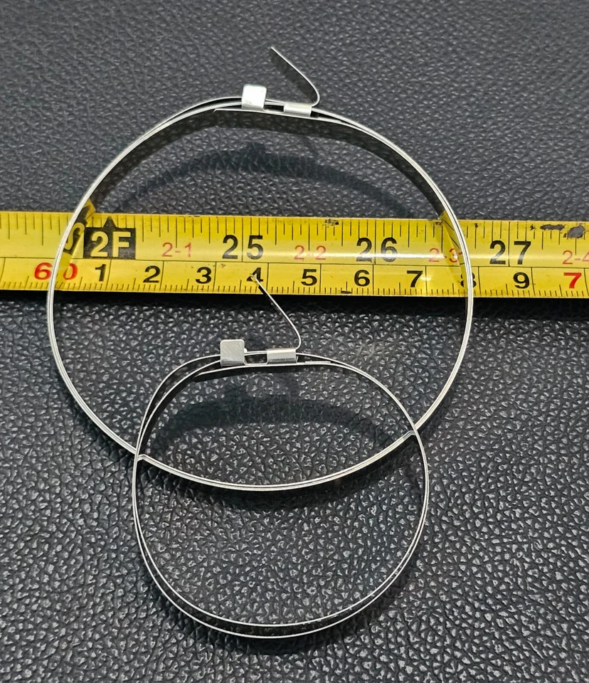 TOYOTA DAIHATSU SUZUKI MITSUBISHI FRONT AXLE CV JOINT BAND CLAMP UNIVERSAL NEW Foto 1 de 4