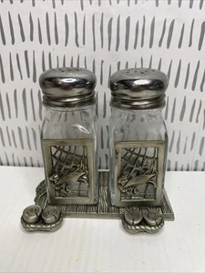 Salisbury Pewter-  Crab in a Net Salt & Pepper Shakers With Tray, Stainless Lid - Picture 1 of 11
