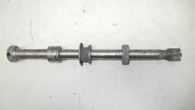 Suzuki GS750L GS 750 L 1980 eje trasero con espaciadores y tuerca de bloqueo Foto 1 de 4