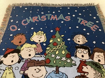 Peanuts  Charlie Brown   O CHRISTMAS TREE   Woven Throw Blanket   NEW - Image 1 of 4