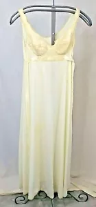 Vintage Hollywood Vassarette Nylon Full Slip Dress Size 34 Bust Cream Maxi - Picture 1 of 8