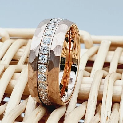 Anillos de compromiso de oro rosa de tungsteno para hombre anillo de boda de circonita cúbica para hombre o mujer Foto 1 de 4