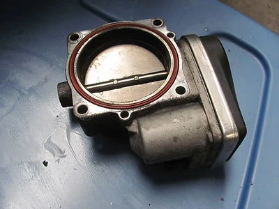 BMW E39 1999-2000-01-02-03 CUERPO ACELERADOR 1435959 540i Foto 1 de 3