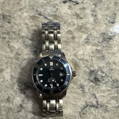 36mm Blue Wave Dial Midsize Omega Seamaster Diver 300 M 2561.80 - Image 1 of 4