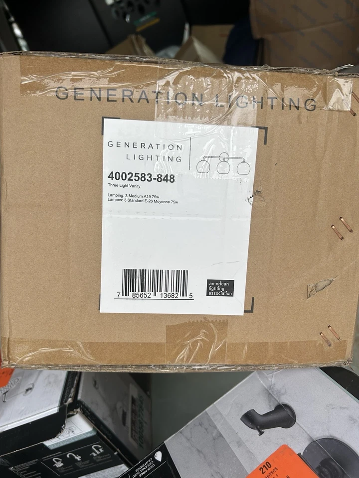 Vaidade de banho Generation Lighting 3 luzes 7,75" de altura x 26,5" de largura 4002583-848 - Imagem 1 de 1