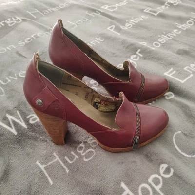 Mujer London Underground Talla 9 Hecho a Mano Tacones Volquete Ahumados Borgoña  Foto 1 de 4