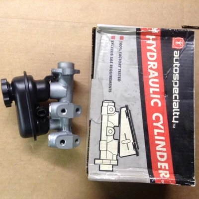 Cilindro maestro de freno Auto Specialty M-82083 para Cadillac Buick Fleetwood 91-93 Foto 1 de 4