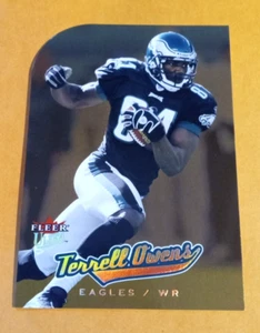 2005 Fleer Ultra Football Gold Medallion Die-Cut Terrell Owens #82 - Eagles - Picture 1 of 2