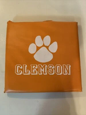 复古 Clemson Tigers Stadium 座垫 15 英寸 x 15 英寸带把手 — 第 1/4 张图片