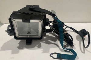 BRITEK -  Halo Flood Light Model H8059 - - 800/650P ￼ - Picture 1 of 2
