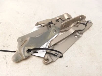 Bisagras de portón trasero Cadillac CTS 2008-2010 Foto 1 de 4