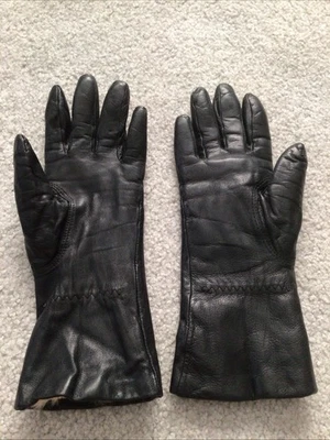 VINTAGE LEATHER GLOVES VINTAGE, BLACK, RABBIT FUR LINED WOMEN’S SIZE SMALL - Image 1 of 4