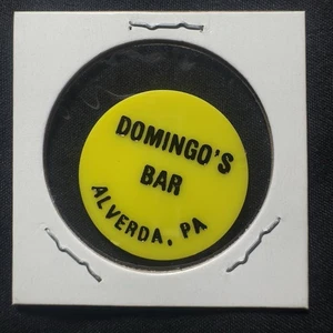 Domingo’s Bar Alverda, PA. Good For BOTTLE Yellow Plastic Token. P368 - Picture 1 of 4