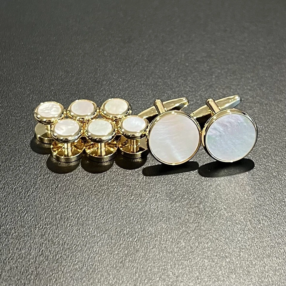 Conjunto de gemelos redondos de perlas madre y tachuelas para camisa (6 piezas) regalo de boda para hombre en caja Foto 1 de 4