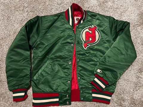 New Jersey Devils Vintage NHL Green Starter Rare Size Small Jacket 1982 Season Cover