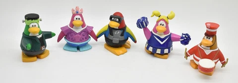 Disney Club Penguin Loose 2" Action Figure Lot Jakks Cover