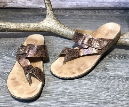 CLARKS Artisan Perri Coast Bronzo Metallizzato Nubuk Sandali Tanga Donna 11M