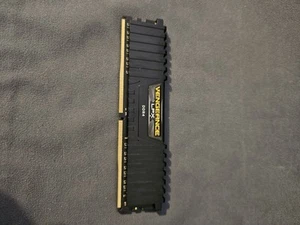 Corsair Vengeance LPX 8GB (1x8GB) RAM DDR4-2400MHz (Used) - Picture 1 of 2