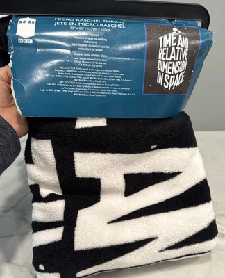 NOS Licensed Doctor Who 50"x 60" Fleece Blanket TIME RELATIVE DIMENSION IN SPACE - Image 1 of 4