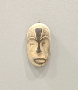 African Mask Punu Tribe Male Passport Mask Gabon - Picture 1 of 2