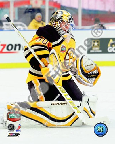 2010 Boston NHL Winter Classic Tim Thomas 8 X 10 Action Save Photo - Image 1 of 1